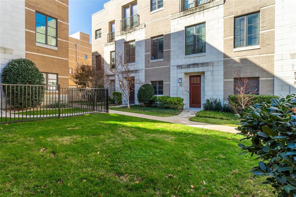 Vine Condo - Residential