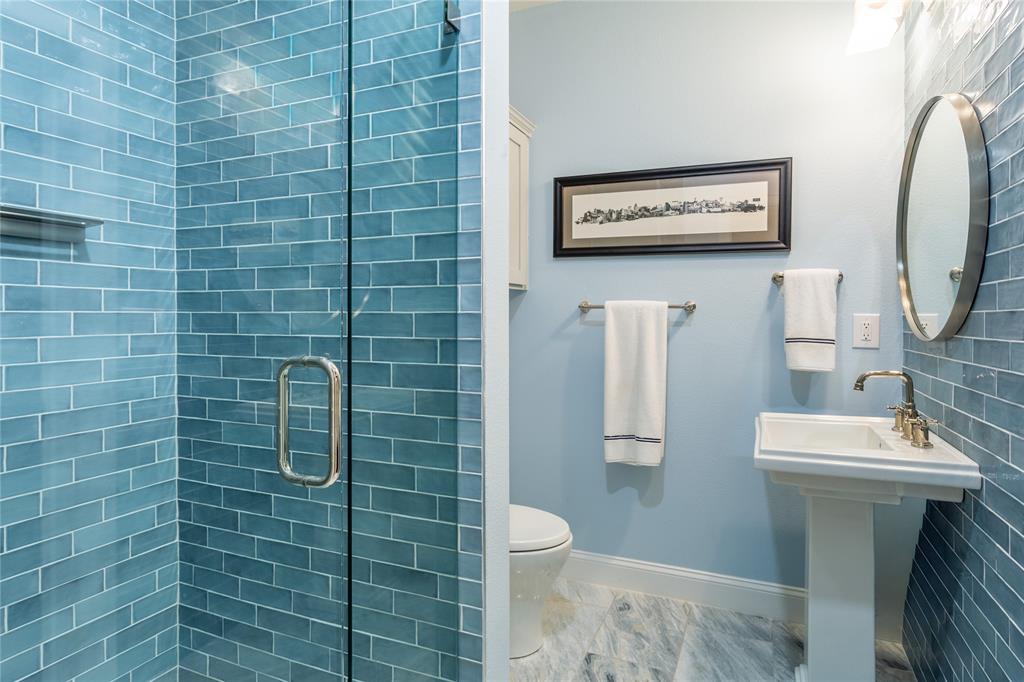 Vine Condo - Residential