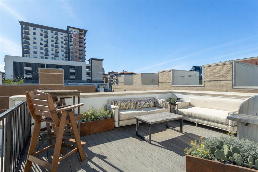 Vine Condo - Residential