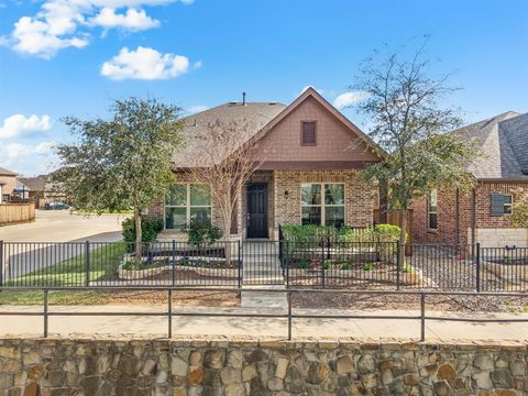 900 Adam Way Euless TX 76040