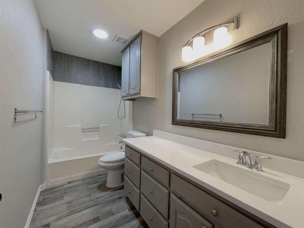 Spring Creek Pkwy Estates West 8 - Residential Lease