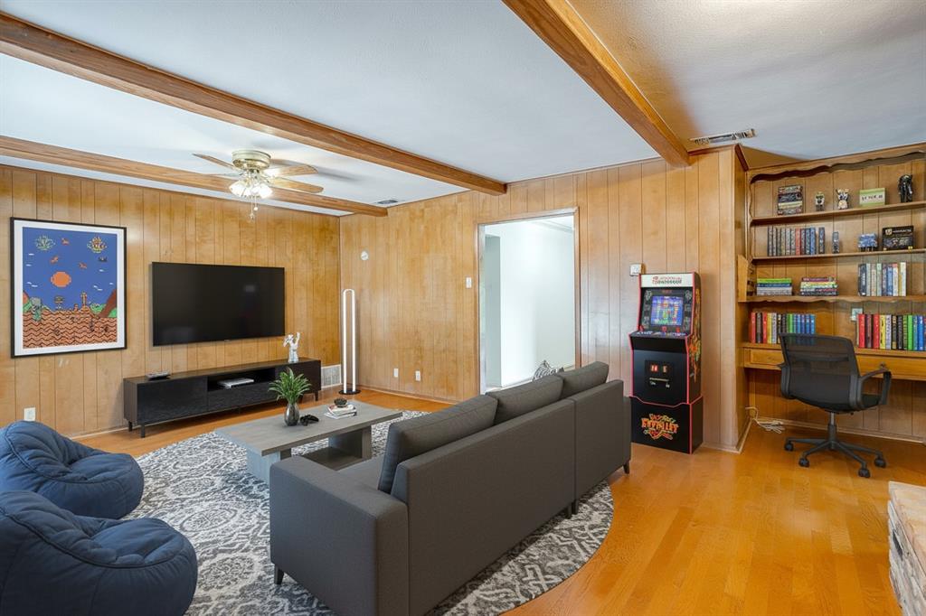 J M Steiner Surv Abst 1471 - Residential