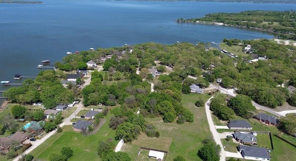 920 WOODLAND DR, WEST TAWAKONI, TX 75474 - Image 174c43bb9f91fc38eeb88e2068dc943f/3380804861