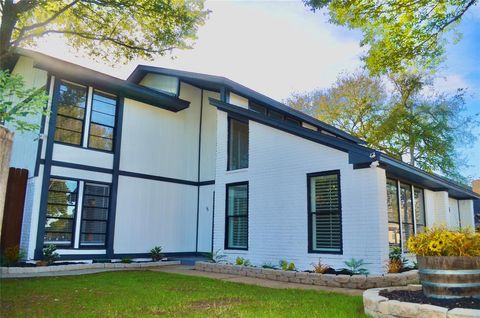 A home in Hickory Creek