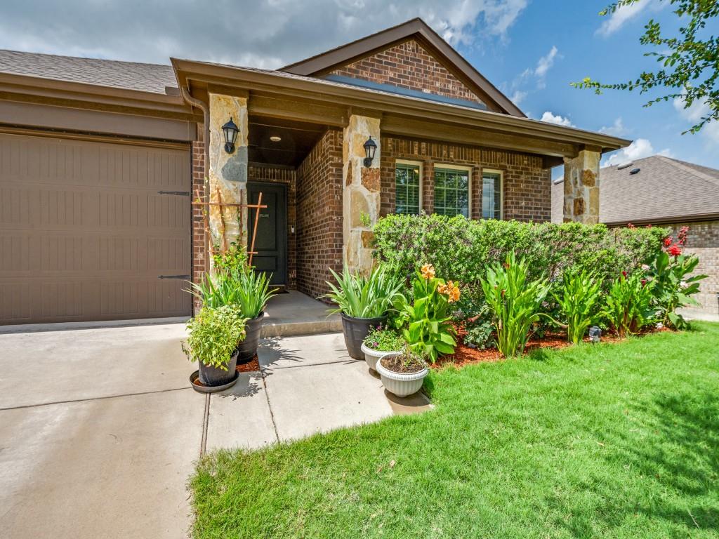 1008 Bois D Arc Lane