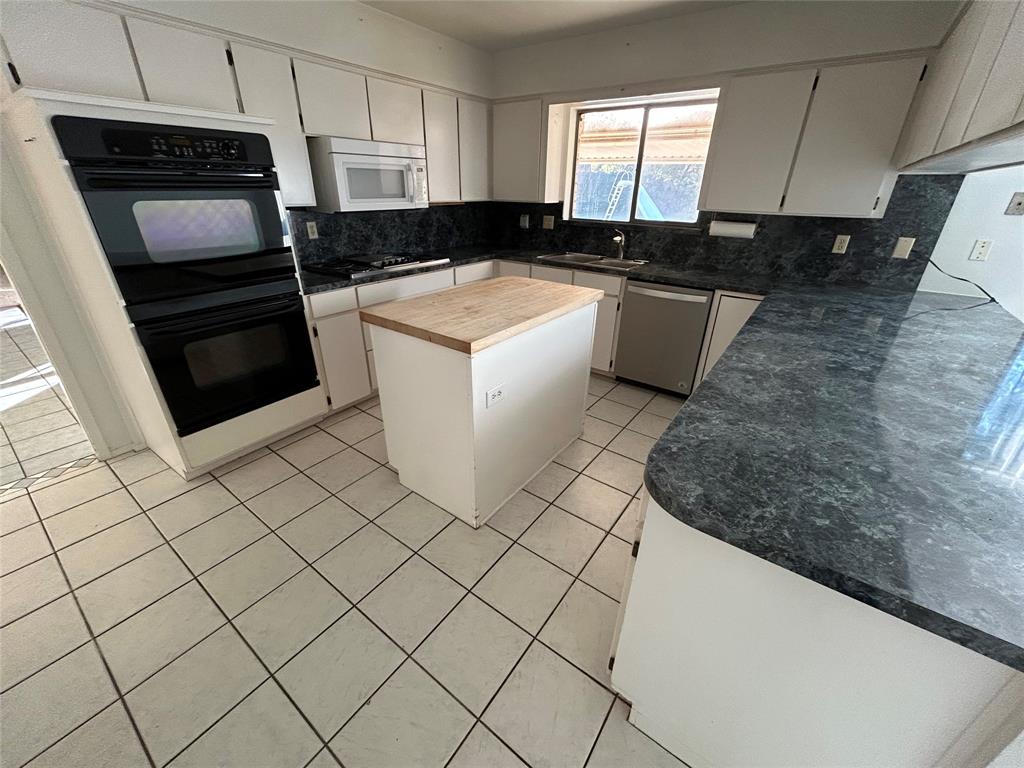 Teakwood Estates Add - Residential