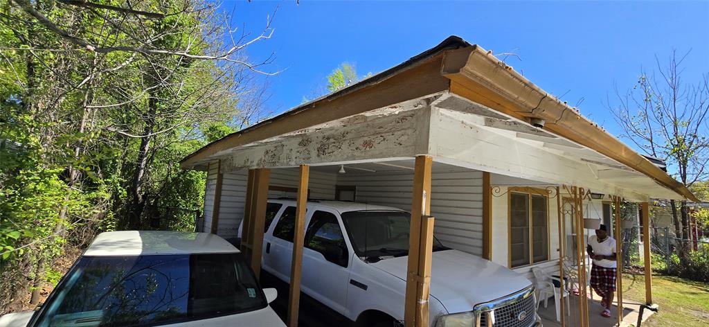 937 Lewis Place