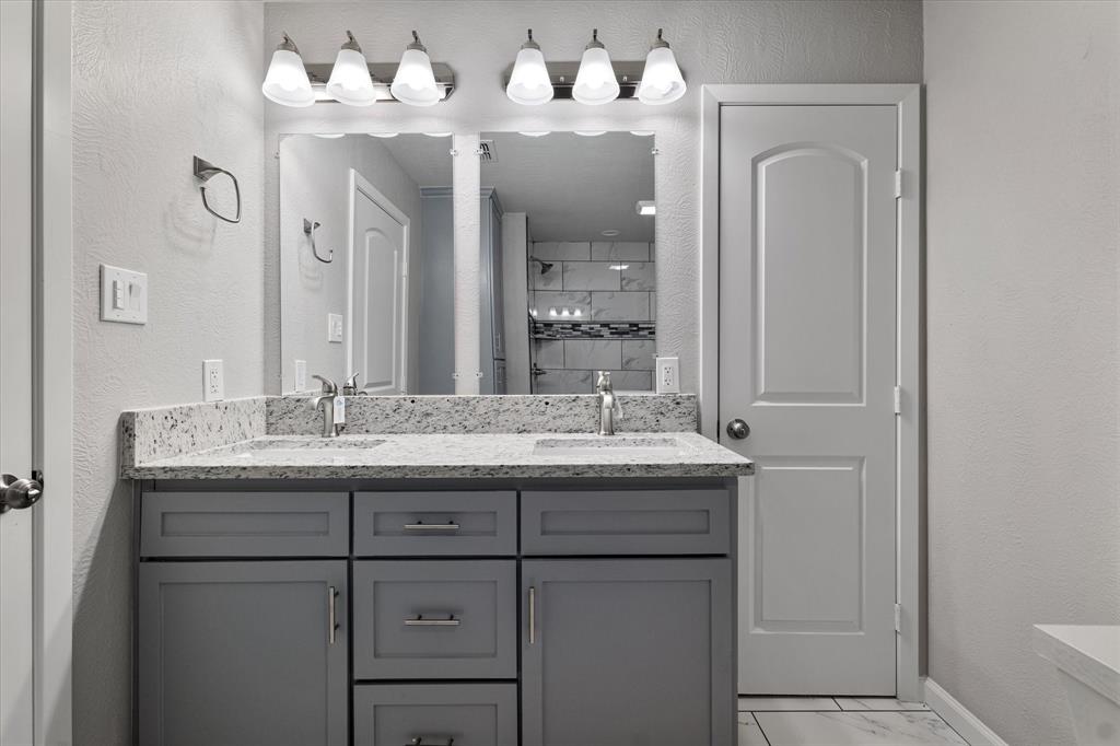 Oak Trail Shores Sec E - Residential