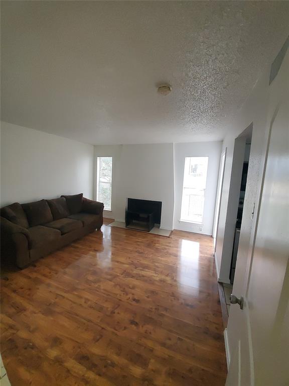 6050 Melody Lane 215