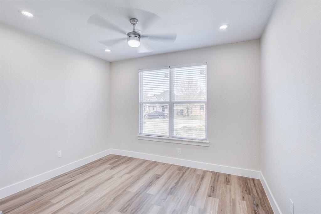 Lake Crest 02 - Residential