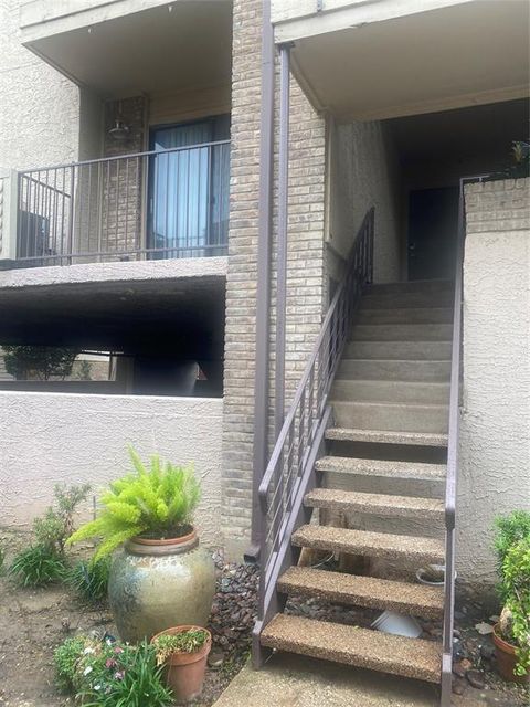 4777 Cedar Springs Road 5B Dallas TX 75219