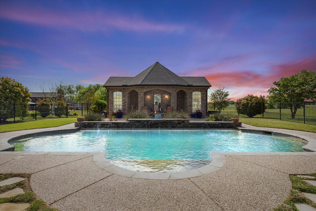 992 Anna Cade Road