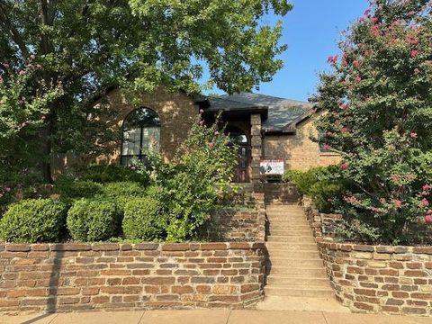 2704 Yorkshire Court Grapevine TX 76051