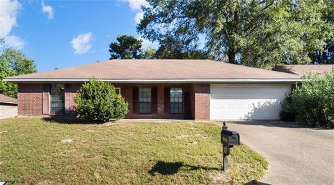 A home in Nacogdoches