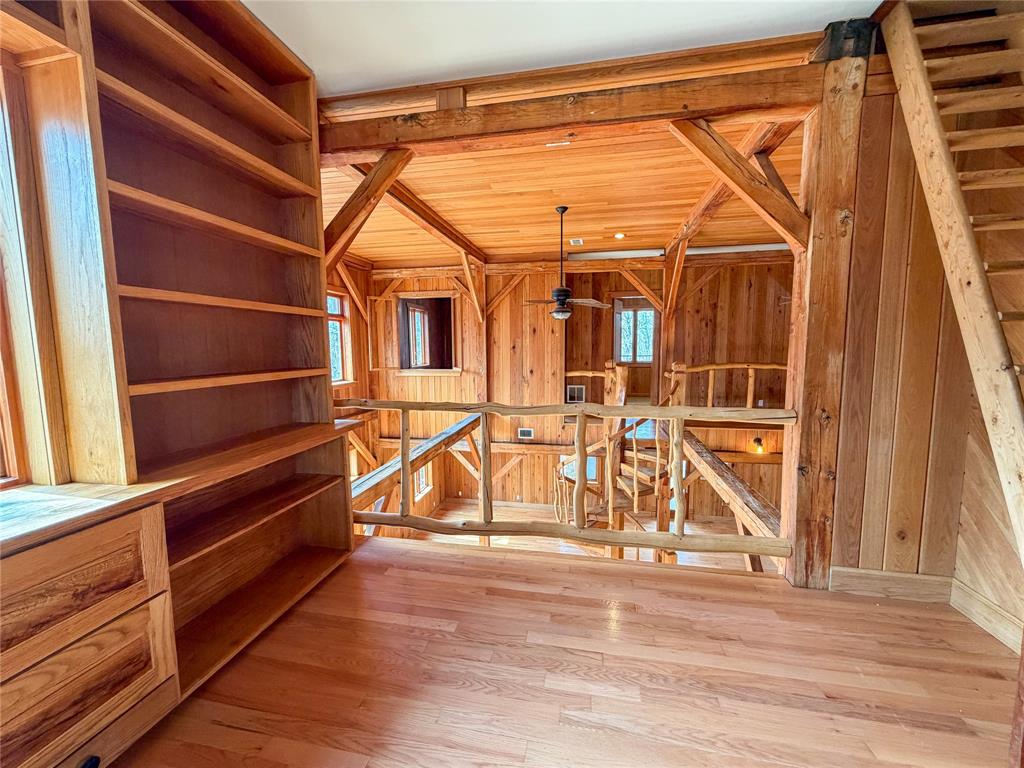 Seven Wires - Residential