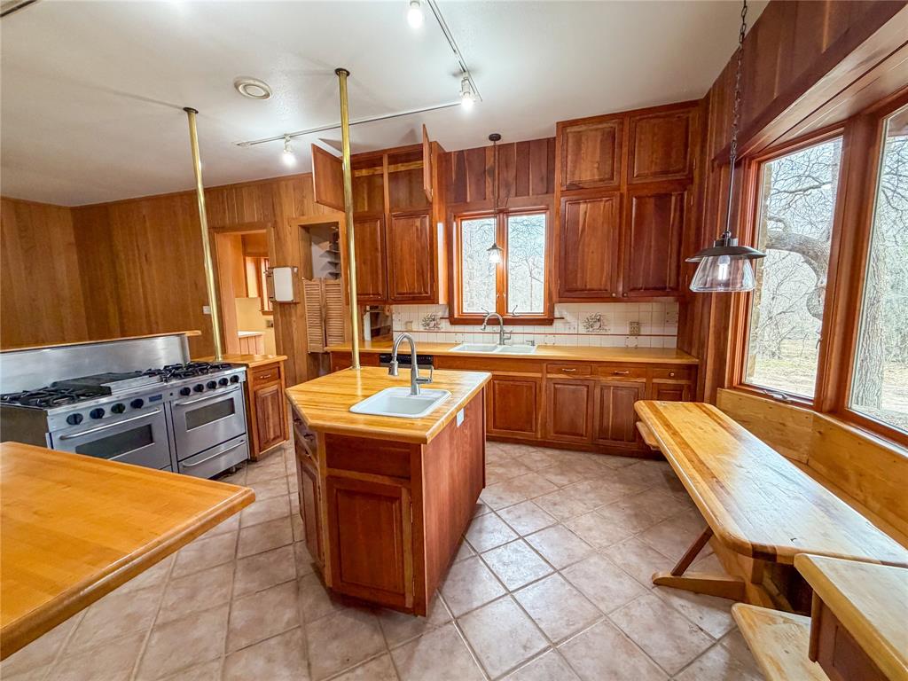 Seven Wires - Residential