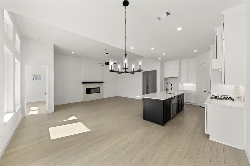 Lily Creek - Residential