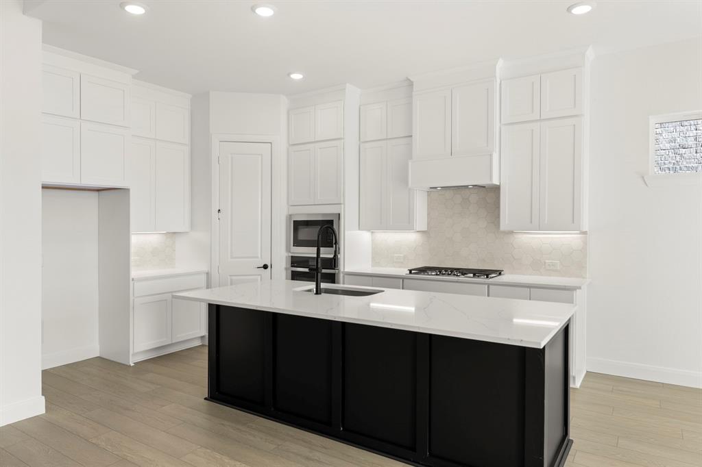 Lily Creek - Residential