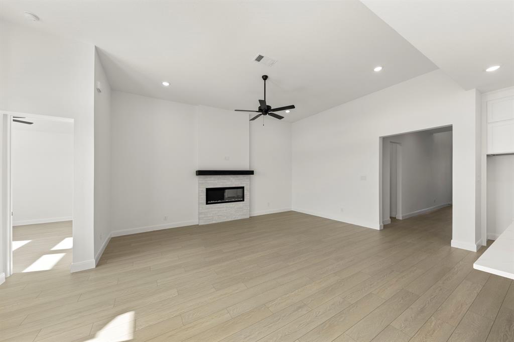 Lily Creek - Residential