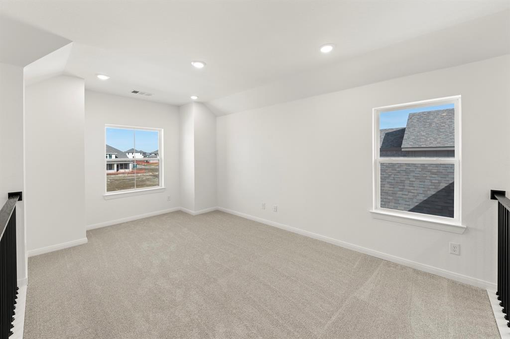 Lily Creek - Residential