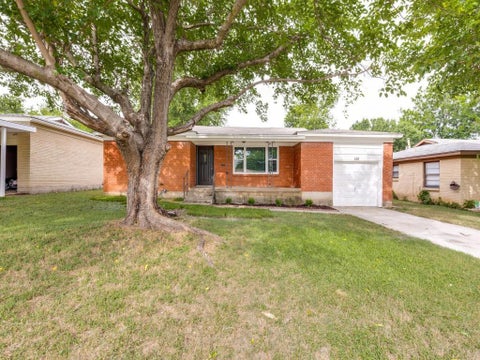 Photo of 508 Crandle Drive, White Settlement, TX 76108 (MLS # 21367245)