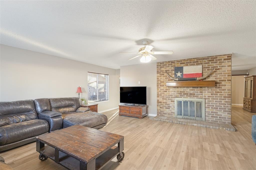 5305 Countess Court