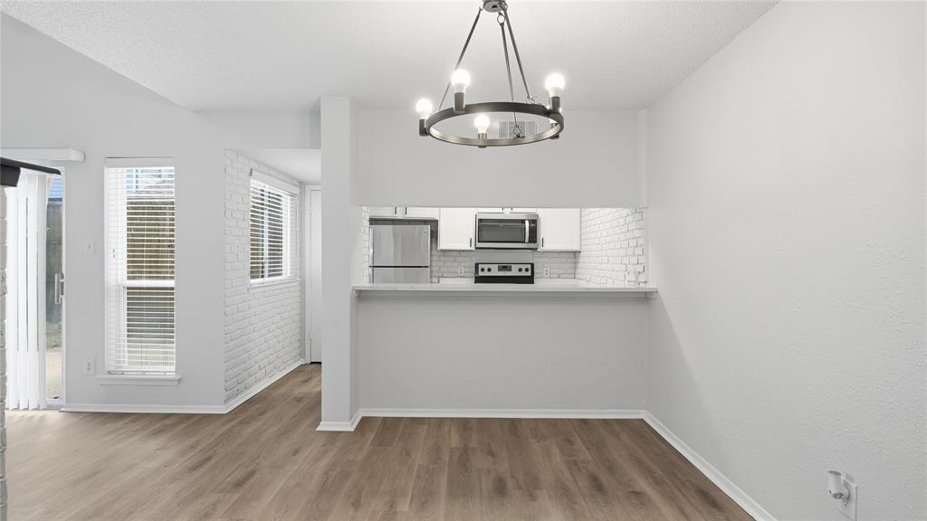 Two Worlds Broadway - Residential