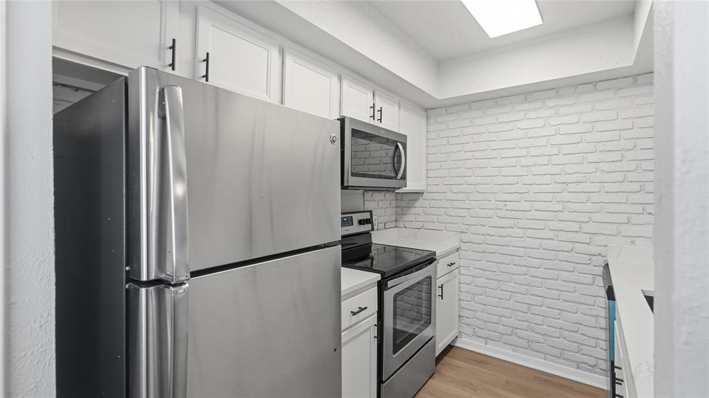 Two Worlds Broadway - Residential