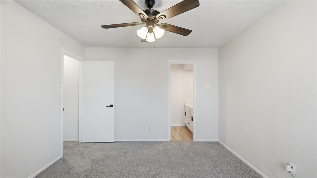 Two Worlds Broadway - Residential