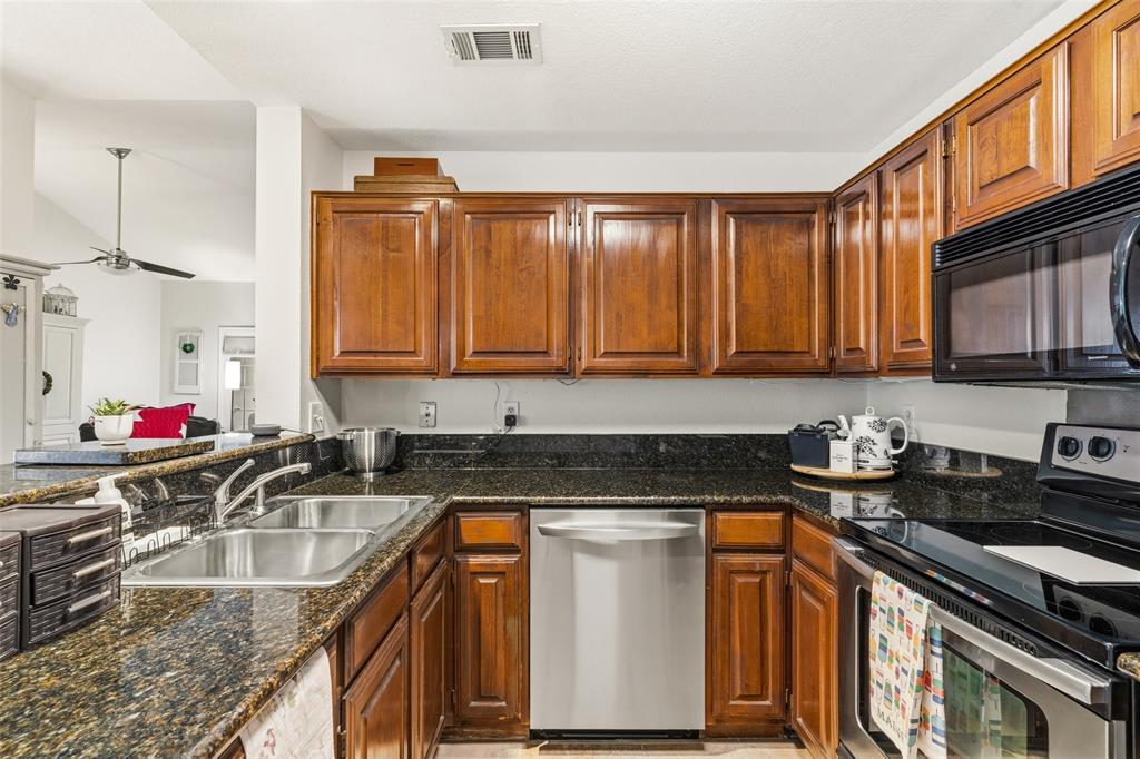 Williamsburg Condo Ph 02 - Residential