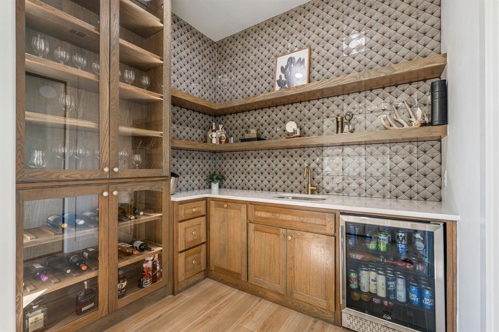 Laguna Bay - Residential