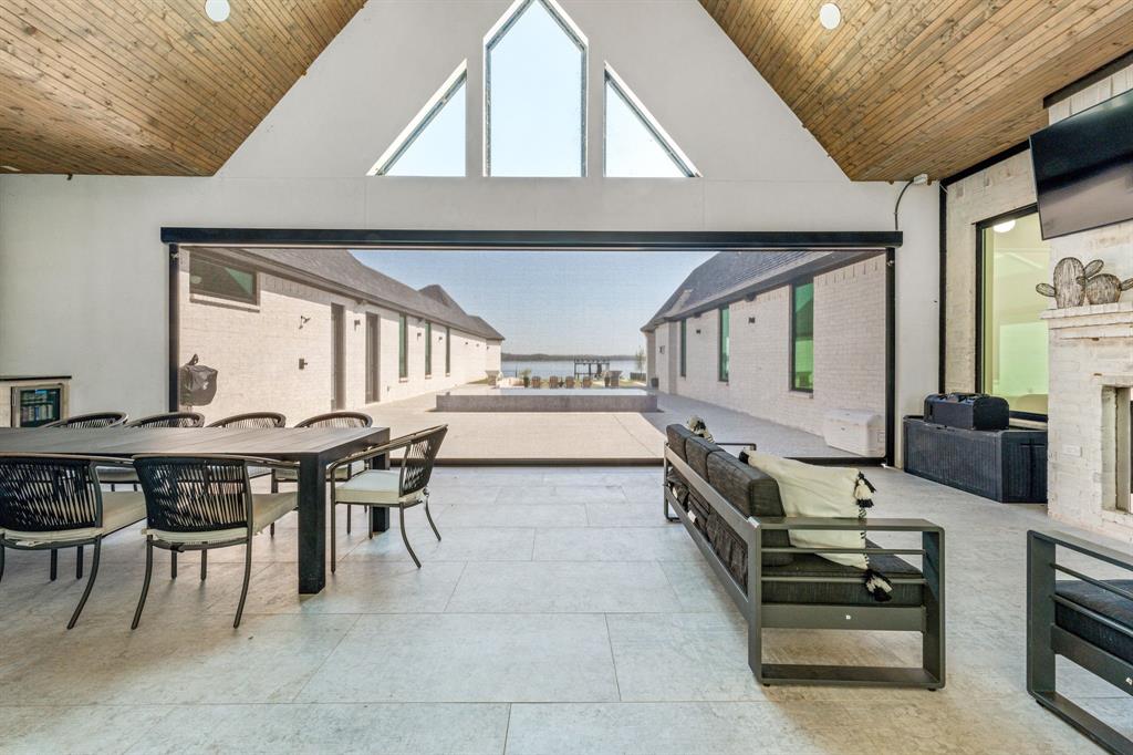 Laguna Bay - Residential