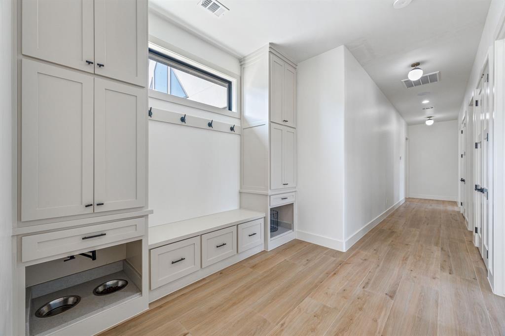 Laguna Bay - Residential