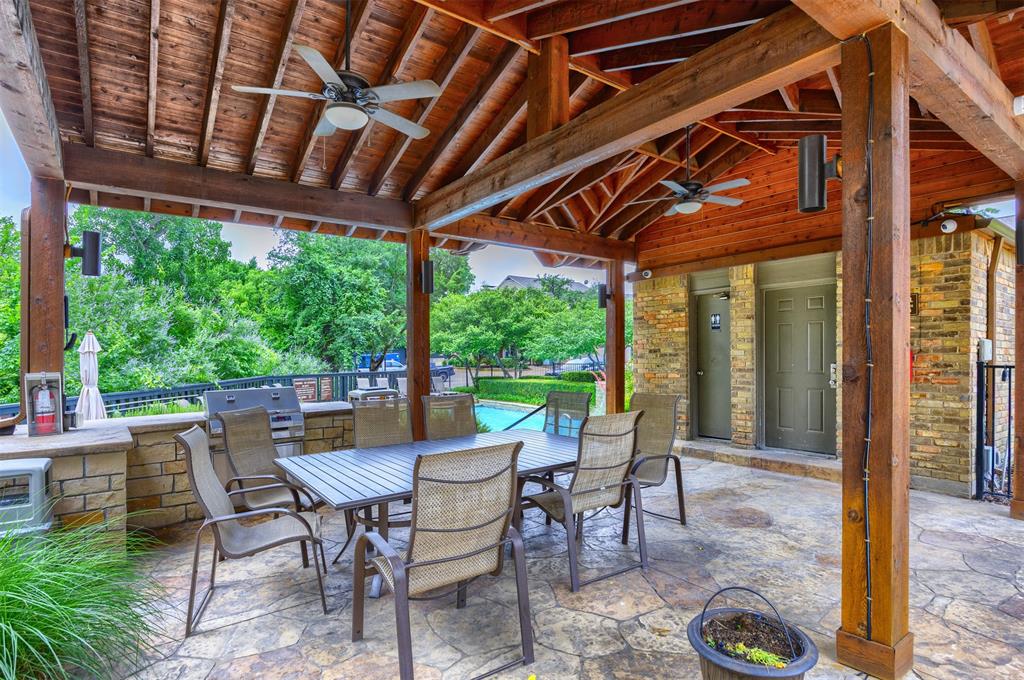 Oaks On Montfort Condos - Residential