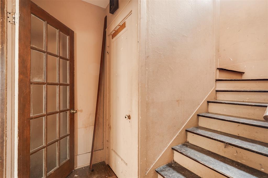 Floral Heights W S - Residential