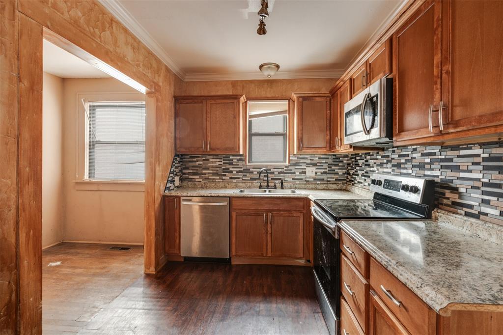 Floral Heights W S - Residential