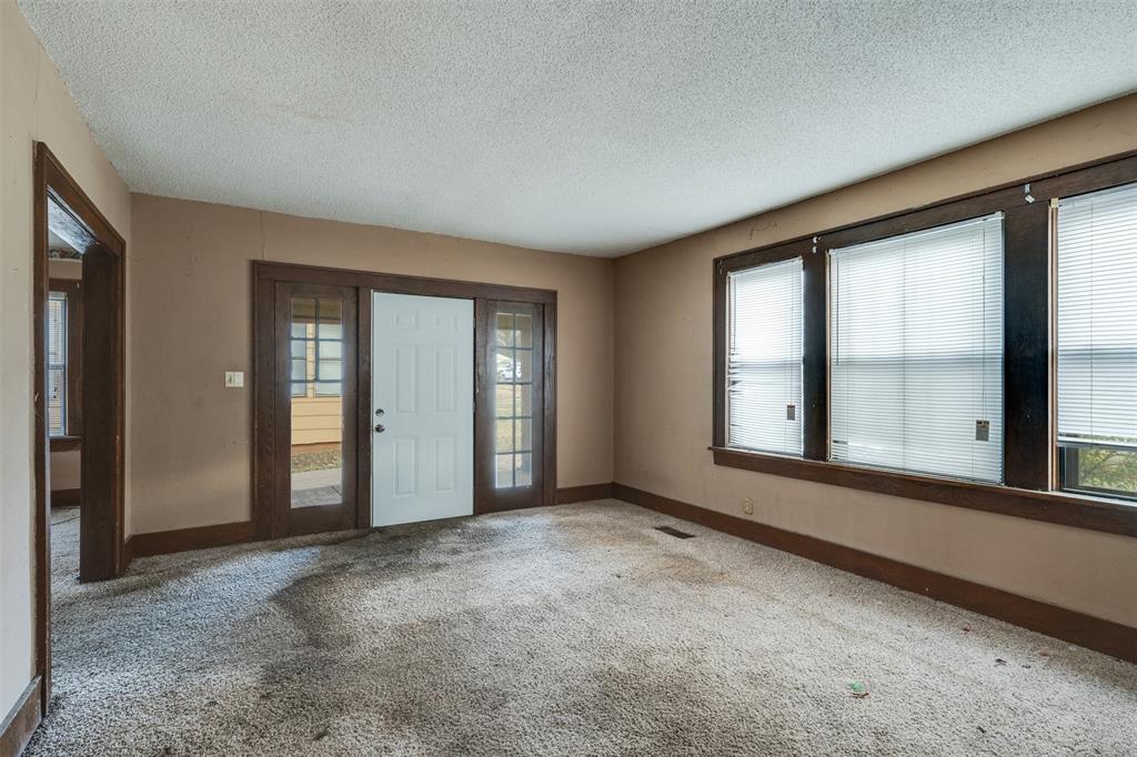 Floral Heights W S - Residential