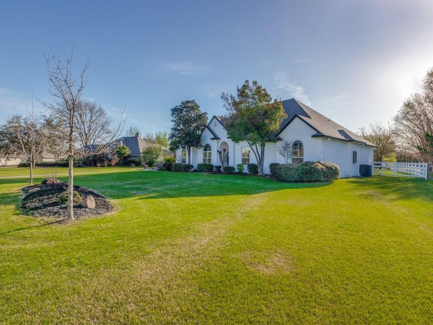 ?Beautifully maintained completely renovated one story, 4 bed, 3 bath on hard to find 1.67 acres in highly sought after, gated community of Country Ridge Estates. Enter through the elegant custom double wrought iron door to the front living room that boasts high ceilings and large windows. Extra living room. Formal dining and large custom kitchen creates the perfect place for entertainment. Custom wine cabinet with cooler. 5 stage reverse osmosis system. Solid interior doors. Laminate floors throughout the entire home. Master bathroom has large shower with Infrared sauna. Custom walk in closet. Master suite has private door that accesses covered back patio. Huge fenced in nicely landscaped backyard with boulders and trees for privacy. Cool off in your custom pool with large concrete area with cool decking. Have a friendly game of Pickelball on your own private Pickelball court. Brand new 900 sq ft insulated shop with its own 200 amp meter for those that need a big workshop or just extra storage. 
Area is growing rapidly with new HEB, Walmart and Kroger already here. Melissa ISD.