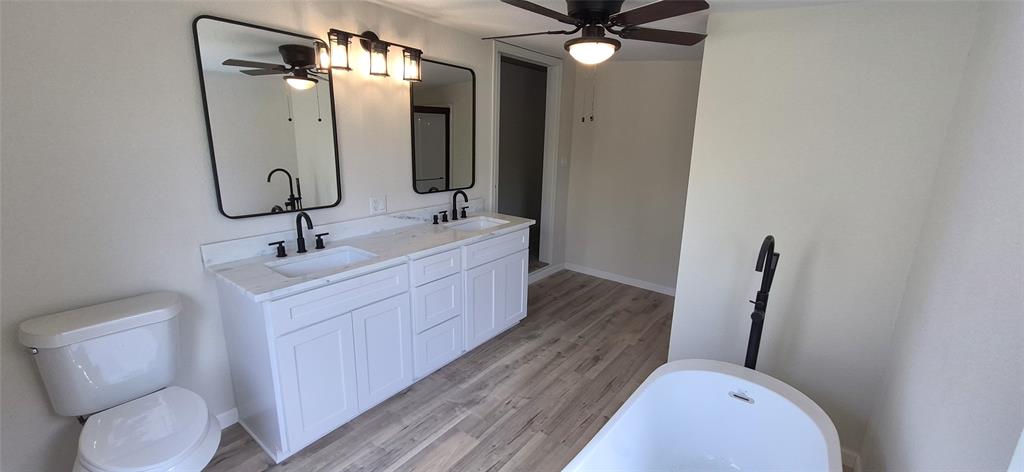 3819 Horseshoe Trail