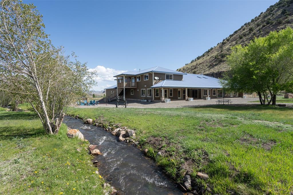 142 Meadow Road