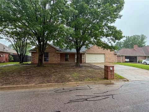 Photo of 2204 N Village Drive, Bonham, TX 75418 (MLS # 21247495)