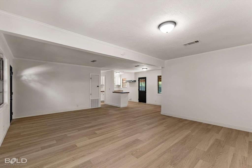 9430 Woodcrest Drive