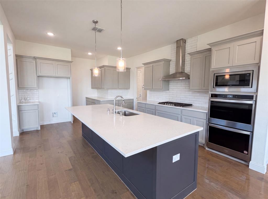 7592 Sanctuary Drive