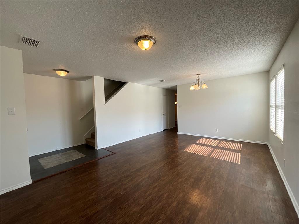 2233 Chestnut Drive