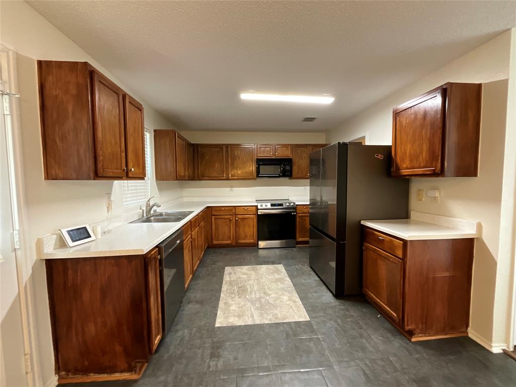 2233 Chestnut Drive