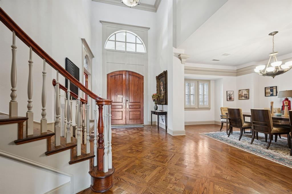 1704 Cliffview Drive