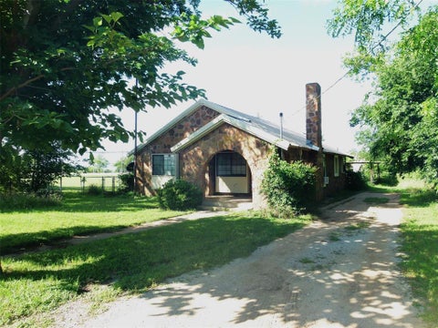 Photo of 102 Mcdonald Drive, Early, TX 76802 (MLS # 21392058)