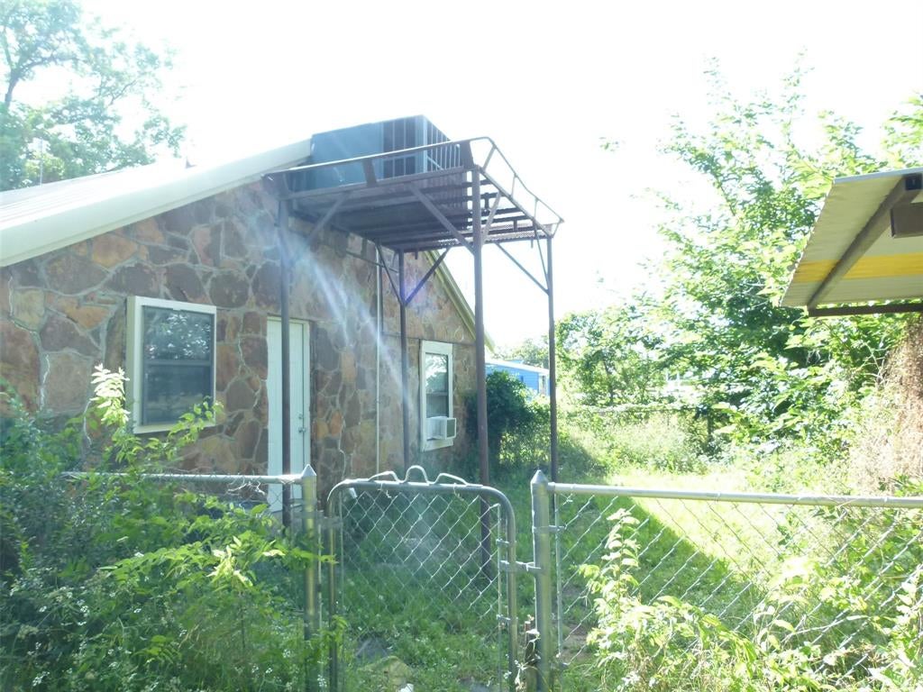 102 Mcdonald Drive
