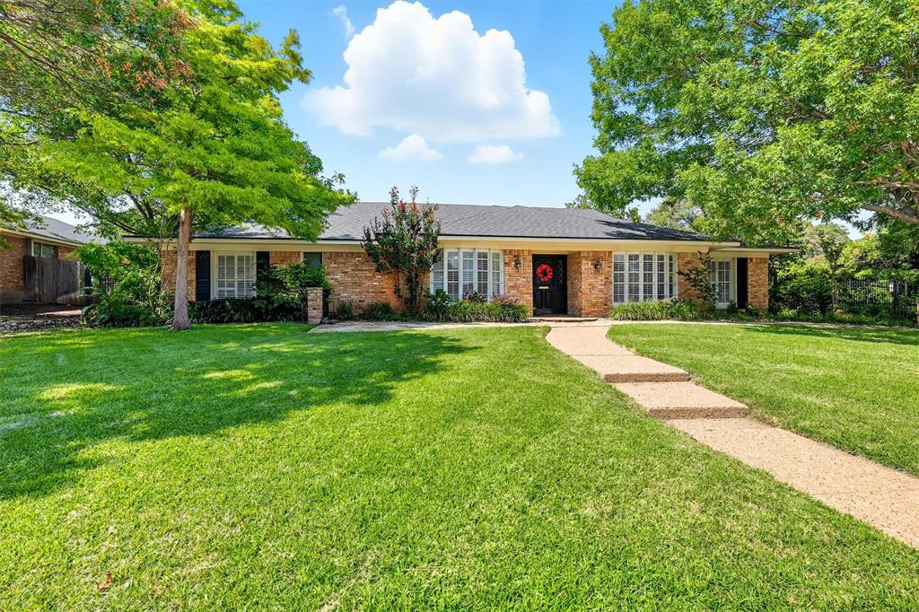3904 Stonehenge Road