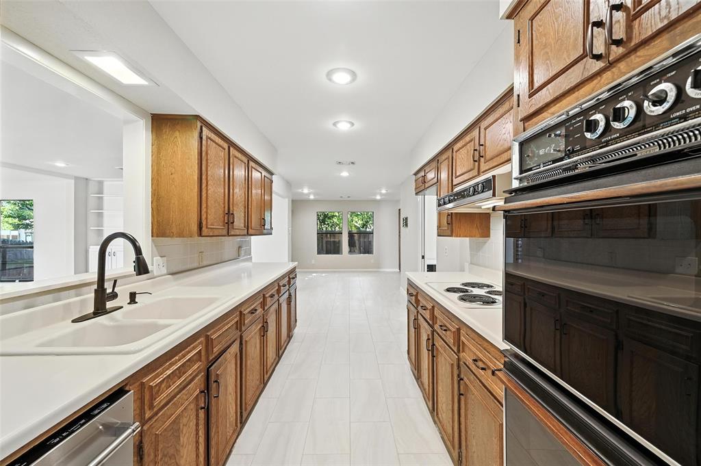 1805 Crestridge Court